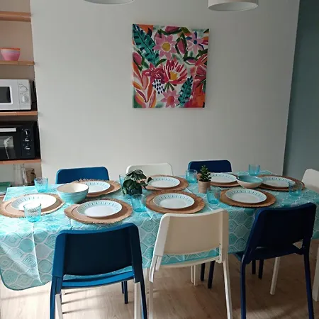 10 Floor, 10 People, 10 Views