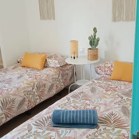 Apartment 10 Floor, 10 People, 10 Views