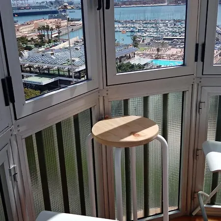 10 Floor, 10 People, 10 Views