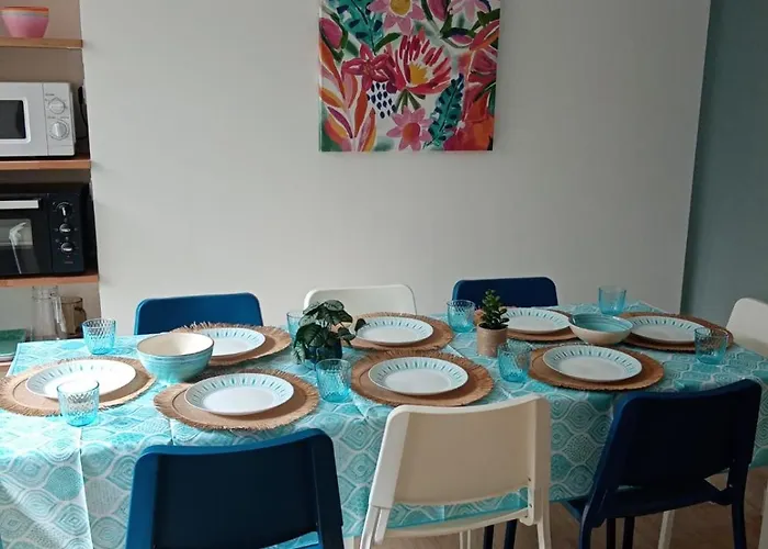 10 Floor, 10 People, 10 Views