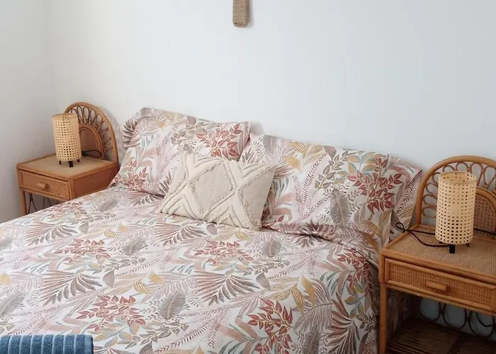 Apartment 10 Floor, 10 People, 10 Views *